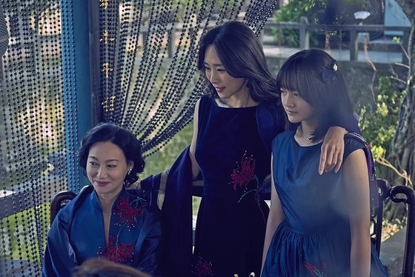 《血观音》：鎏金宴席上的金鸩
&mdash;&mdash;情欲是饵，财富是钩，仇恨是那杯见底的毒酒